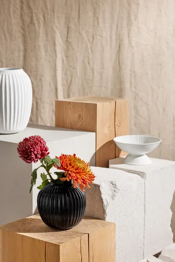 Hammershøi vase - Black, small 13 cm - Kähler