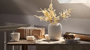 Hammershøi vase medium - white - Kähler