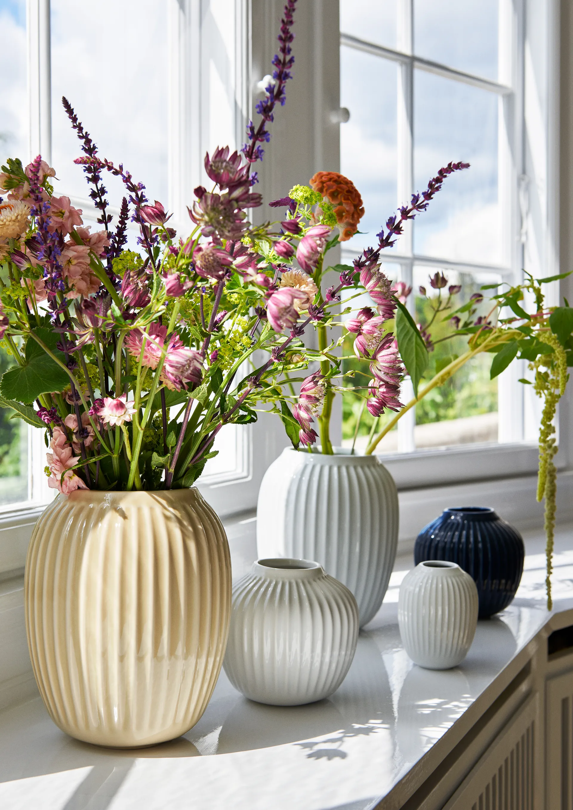 Hammershøi vase medium, white Kähler