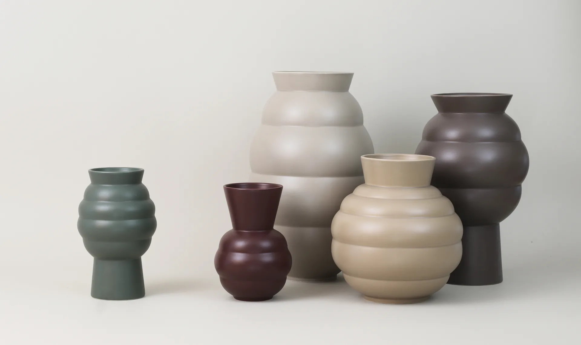 Tortus Archie vase No4 37 cm, Dark grey Knabstrup Keramik