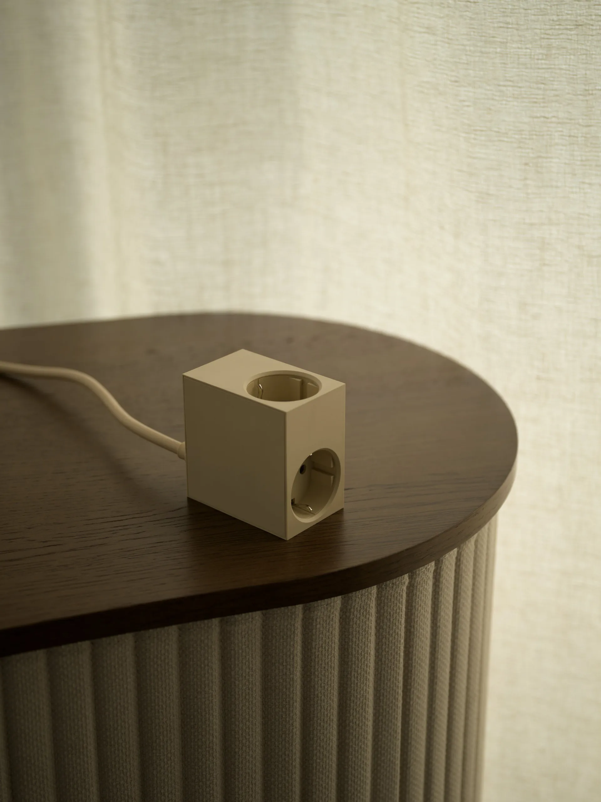 Cuboid outlet 2 m, Pearled Ivory Kord