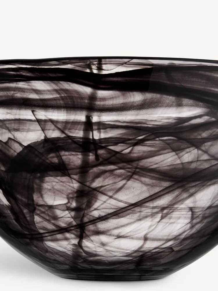 Contrast bowl 350 mm, Black-black Kosta Boda