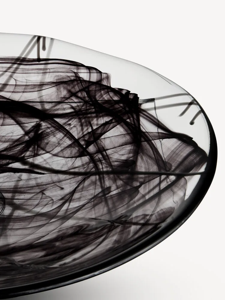 Contrast saucer 380 mm, Black-black Kosta Boda