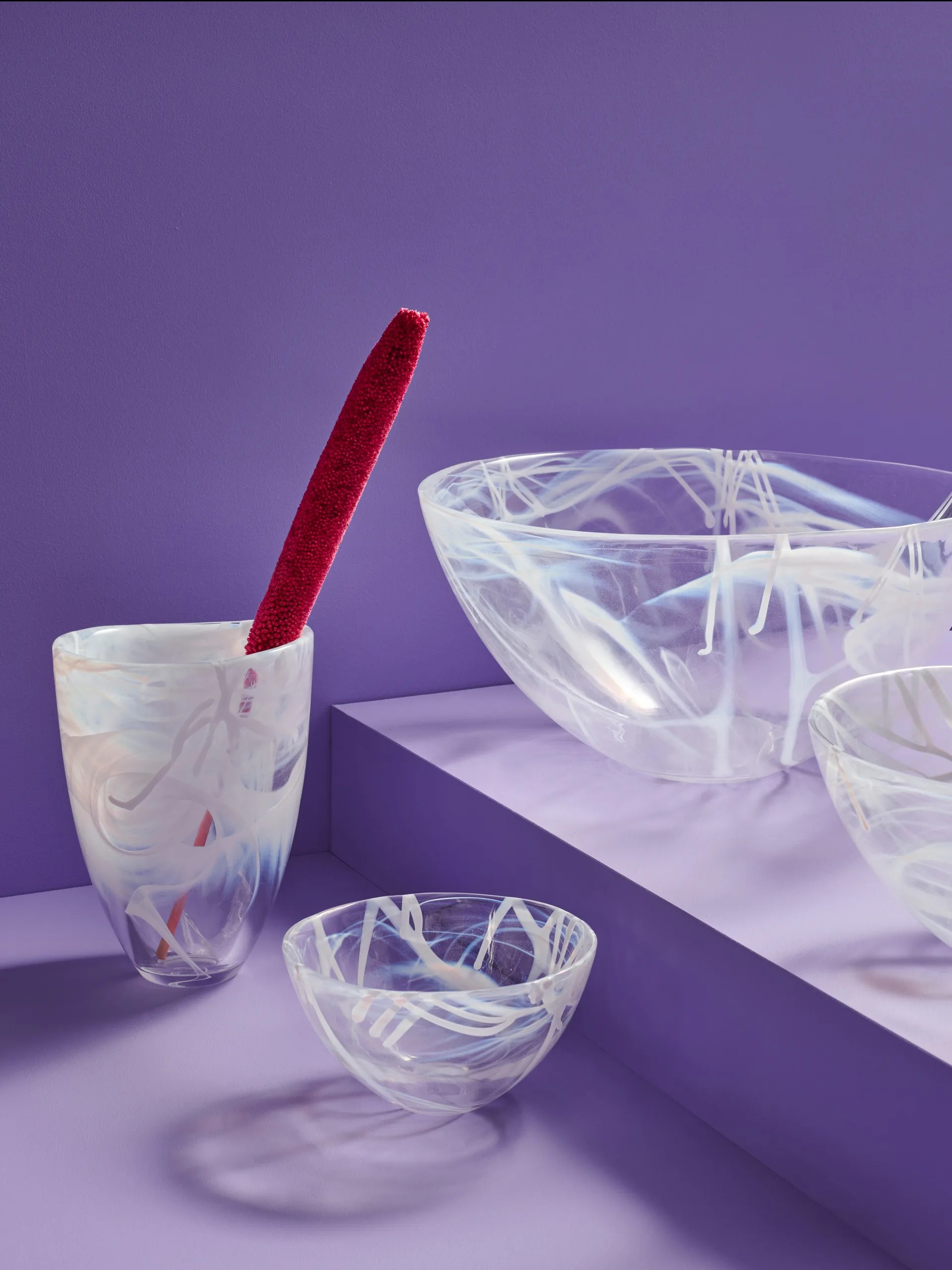 Contrast vase 200 mm, White-white Kosta Boda