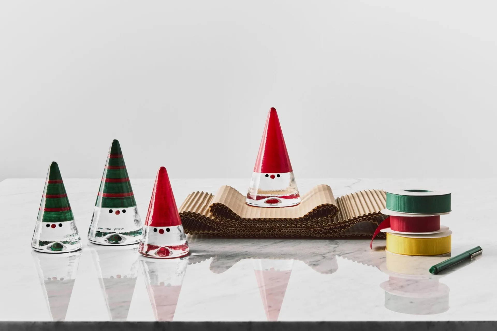 Noel gnome, Green, 15 cm Kosta Boda