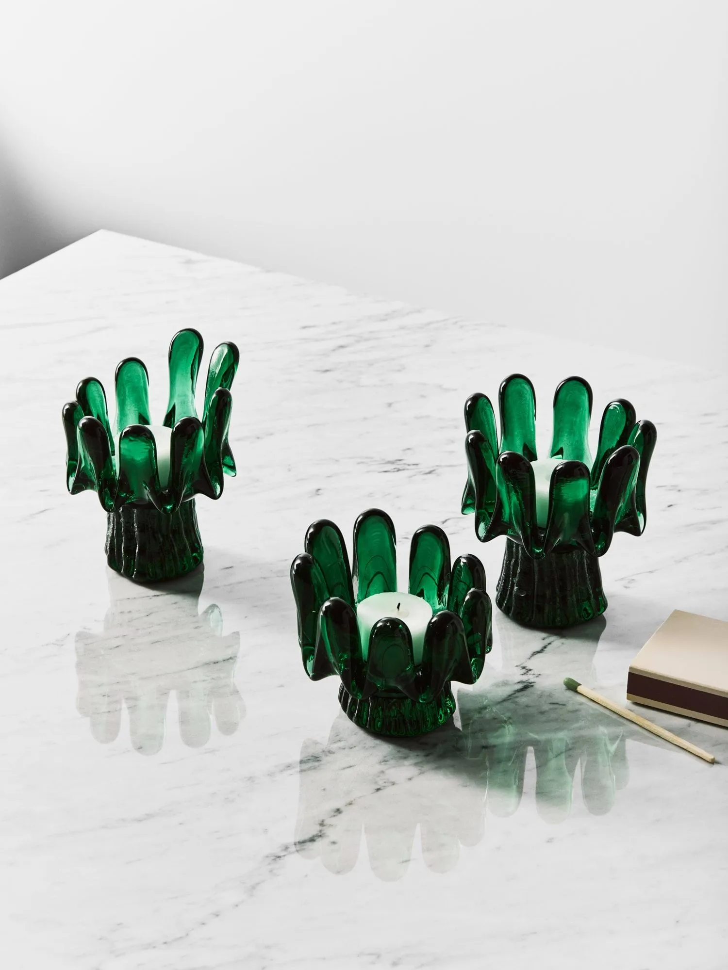 Sunflower candle holder 18 cm, Emerald green Kosta Boda