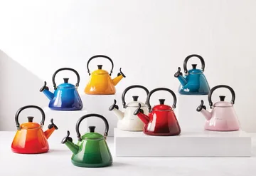 Le Creuset Kone kettle with whistle - Bleu Riviera - Le Creuset