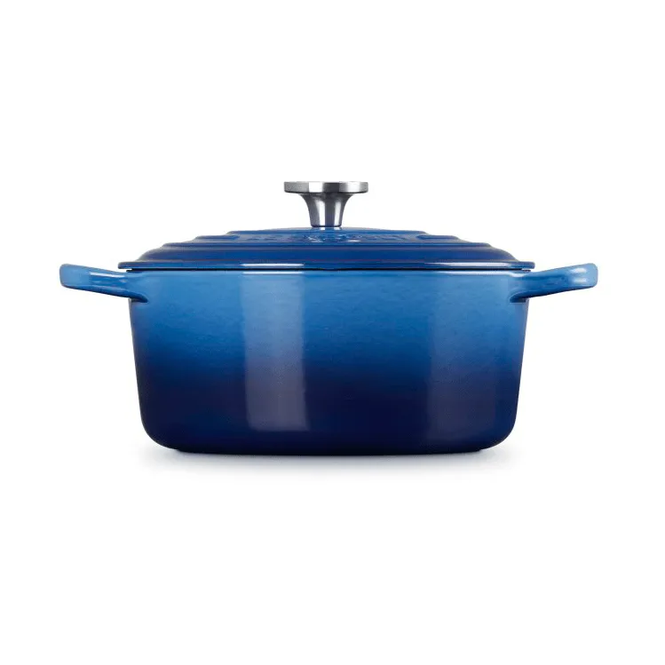 Le Creuset Signature cast iron round casserole, Azure, 3.3 l Le Creuset