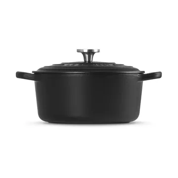 Le Creuset Signature cast iron round casserole - Black, 3.3 l - Le Creuset