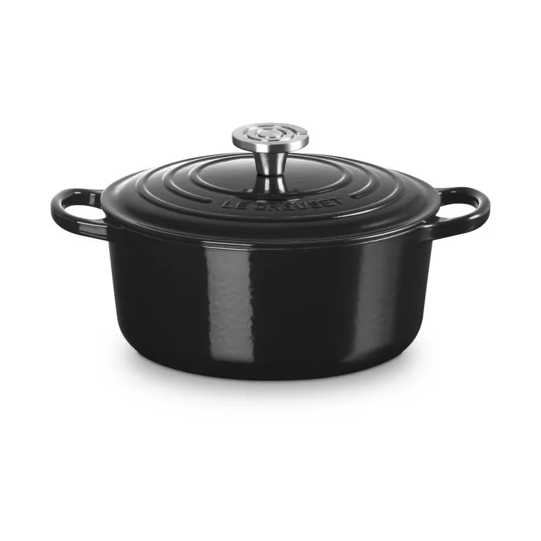 Le Creuset Signature cast iron round casserole, Black, 4.2 l Le Creuset