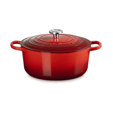Le Creuset Signature cast iron round casserole - Cerise, 6.7 l - Le Creuset