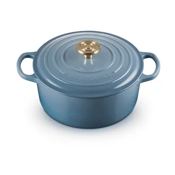 Le Creuset Signature cast iron round casserole - Chambray, 4.2 l - Le Creuset