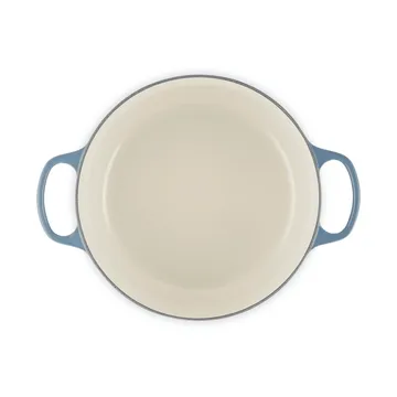 Le Creuset Signature cast iron round casserole - Chambray, 6.7 l - Le Creuset