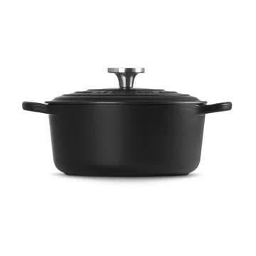 Le Creuset Signature cast iron round casserole - Matte Black, 4.2 l - Le Creuset