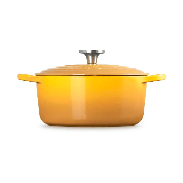 Le Creuset Signature cast iron round casserole, Nectar, 4.2 l Le Creuset