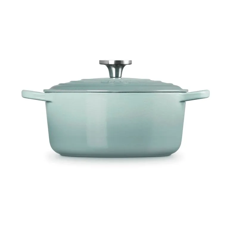 Le Creuset Signature cast iron round casserole, Sea Salt, 4.2 l Le Creuset