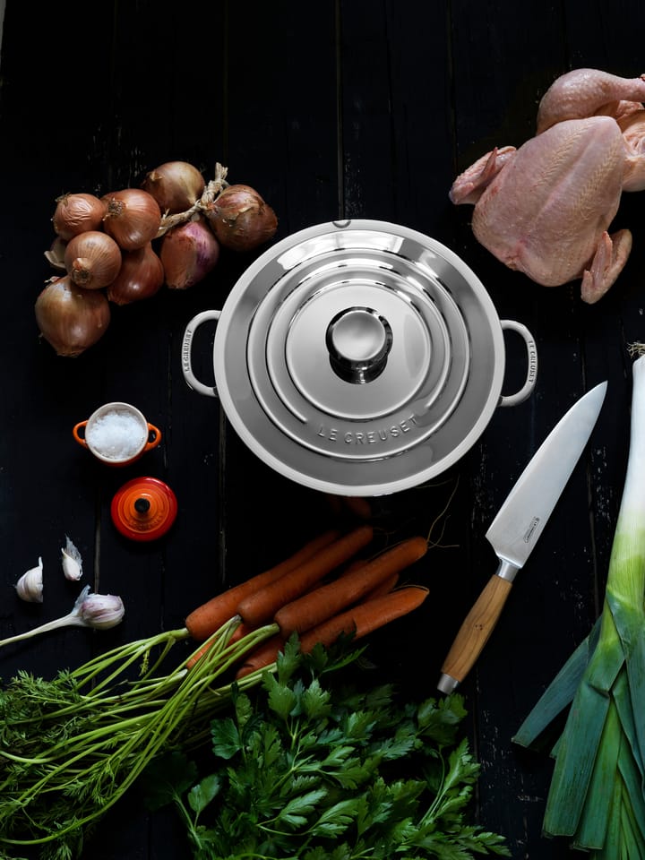 Signature 3-Ply deep casserole with lid, 3.8 l Le Creuset