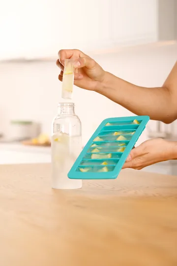 Lékué ice cube mold silicone with lid - Turquoise, slats - Lékué