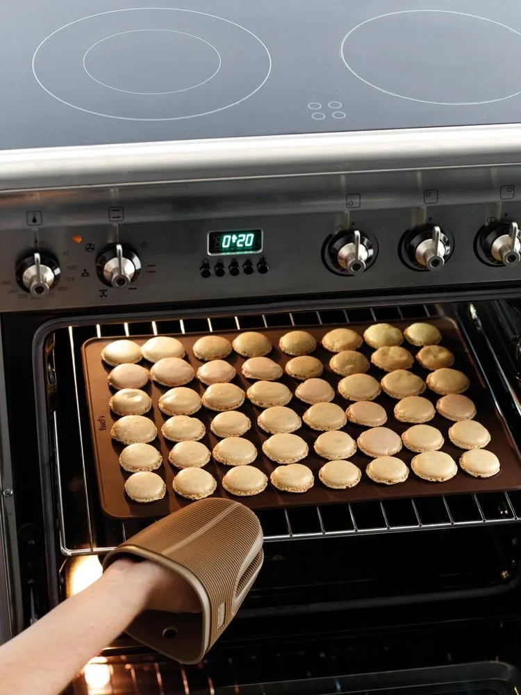Lékué macarons baking mat silicone 40 cm, Brown Lékué