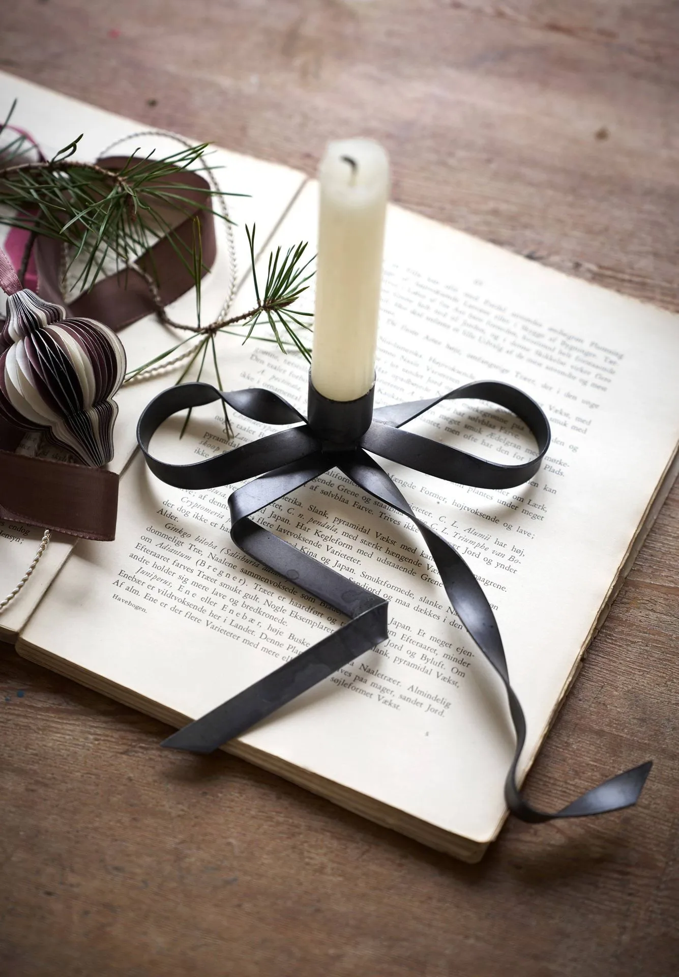 Bovinne candleholder, Grey, 15x15x4.5 cm Lene Bjerre