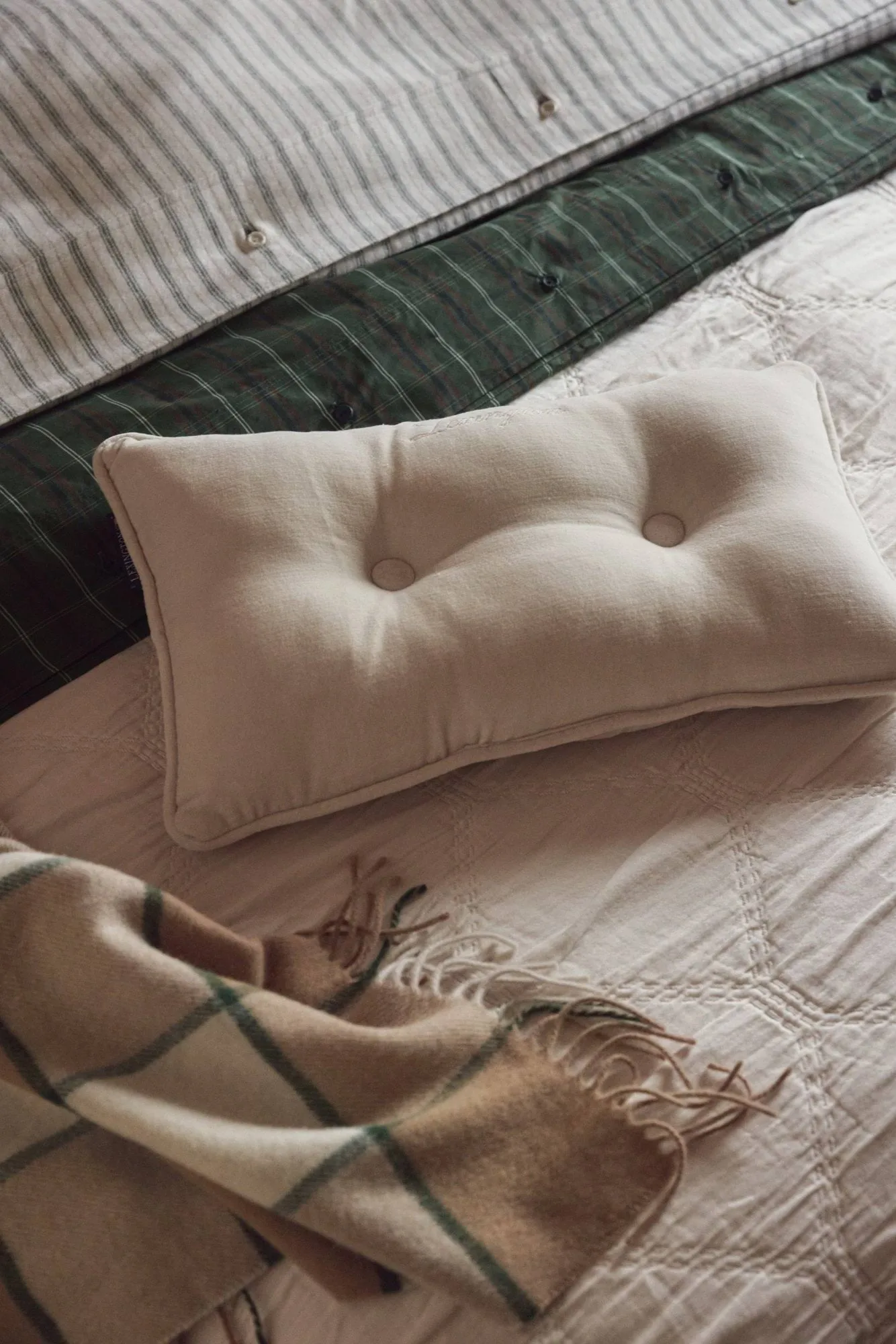 Checked Recycled Wool throw 130x170 cm, Beige-Light beige-green Lexington