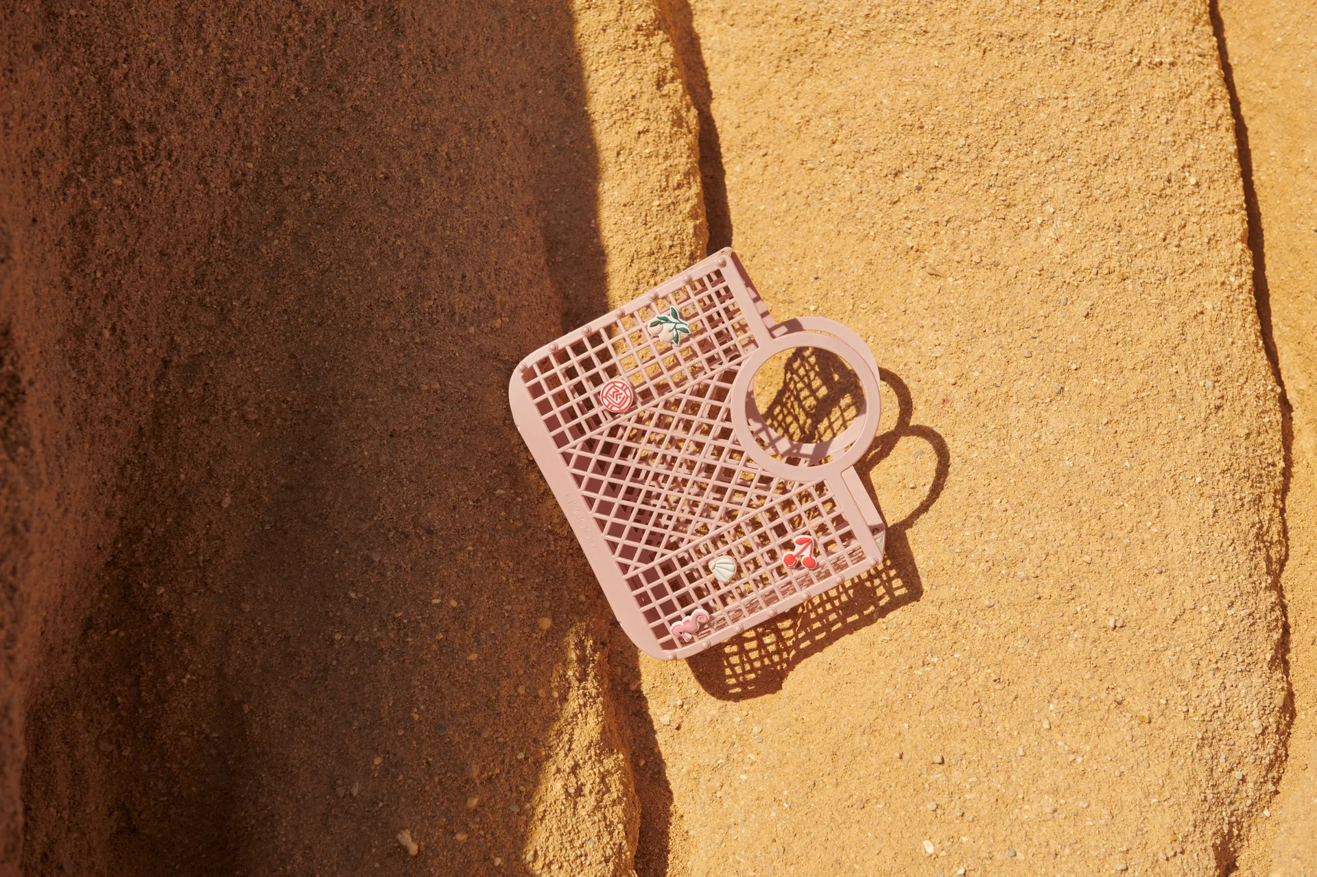 Samantha basket with charms, Rose Liewood