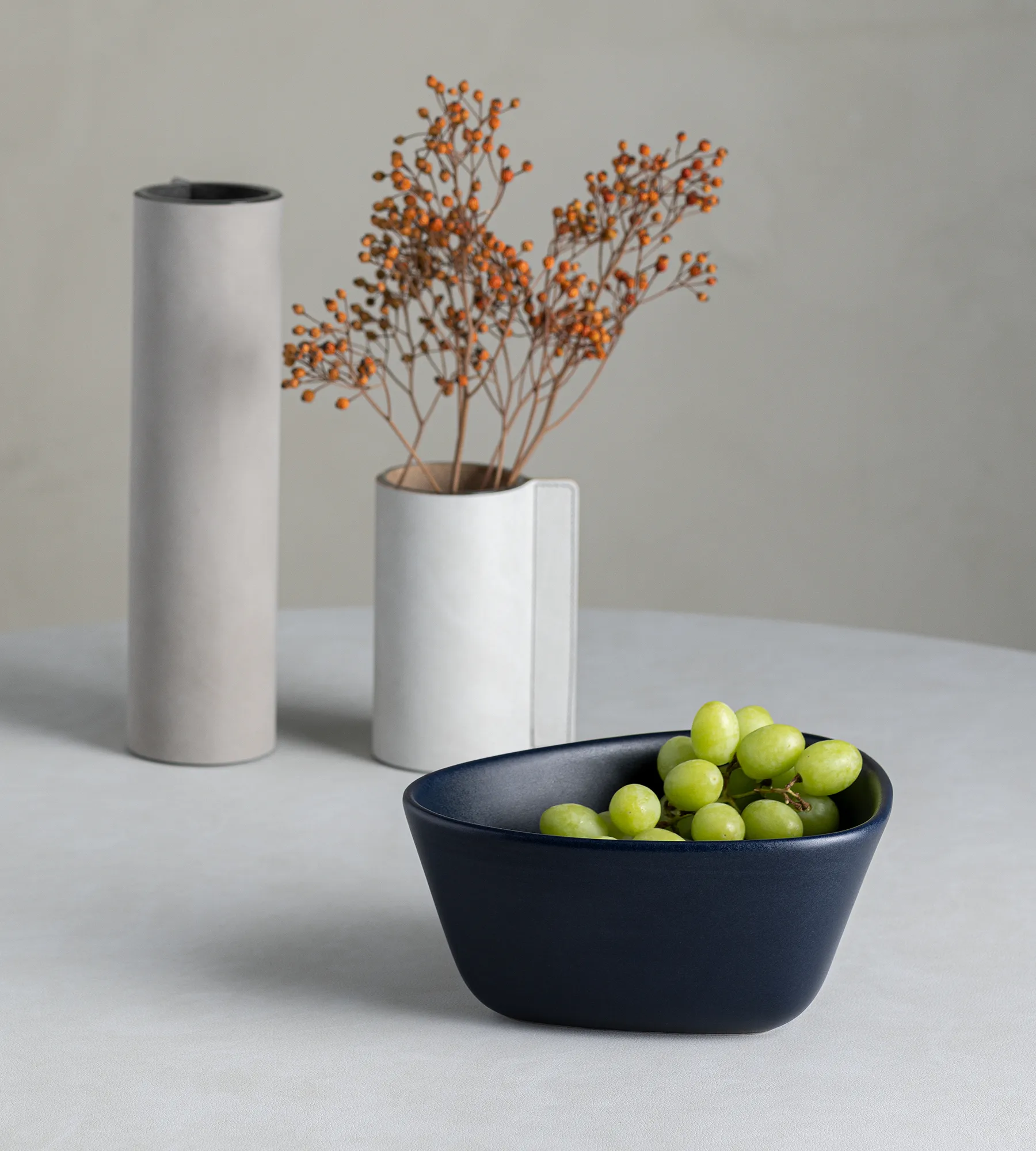 Curve Stoneware bowl M 20x22 cm, navy blue LIND DNA