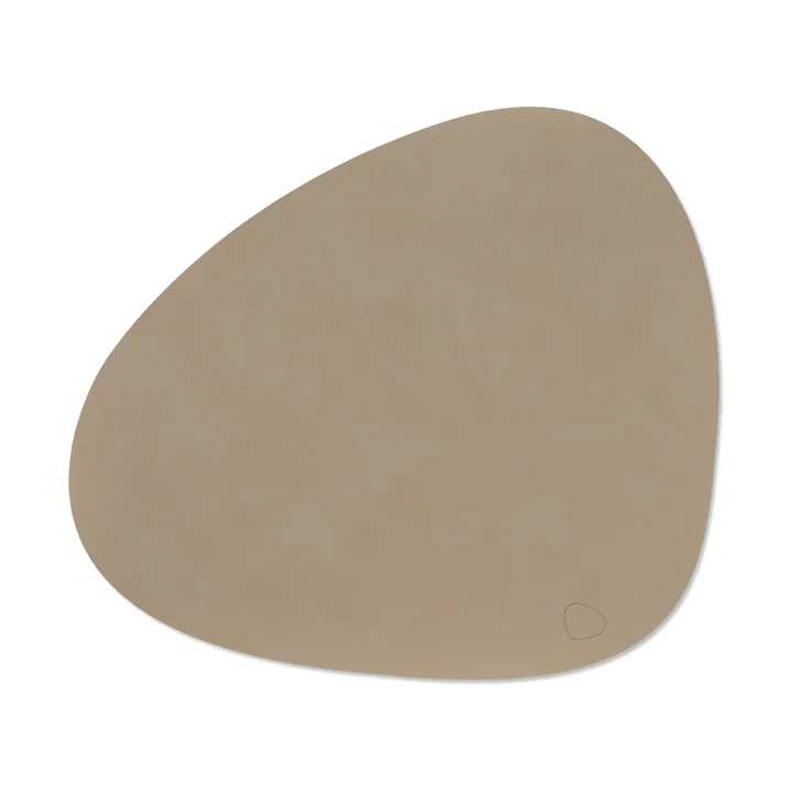 Nupo placemat curve L - Clay brown, 44x37 cm - LIND DNA