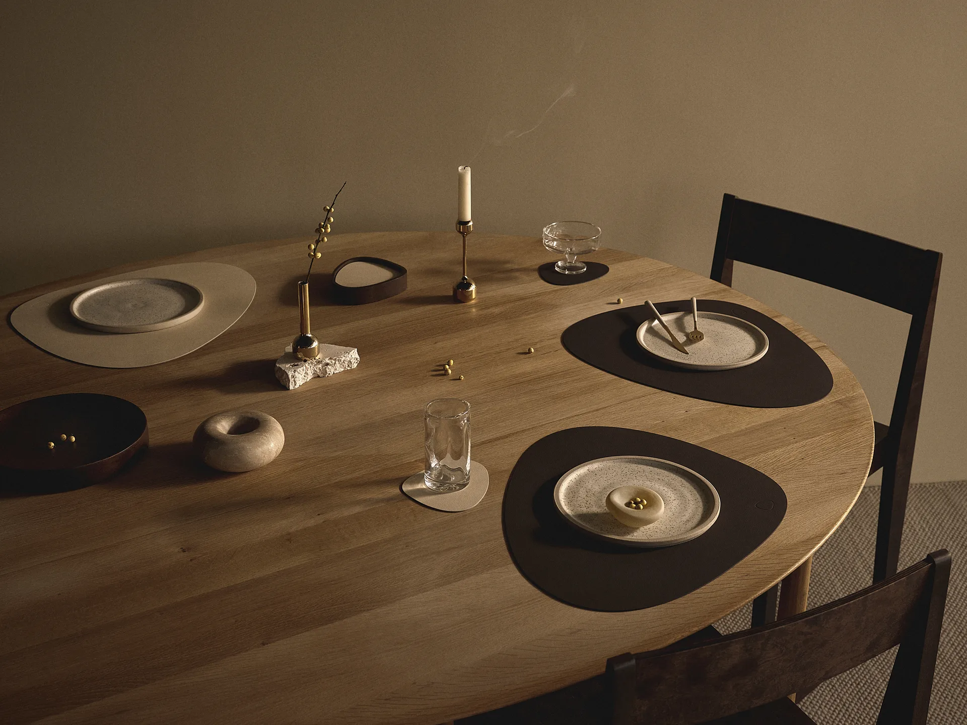 Nupo placemat curve L, Hazel LIND DNA