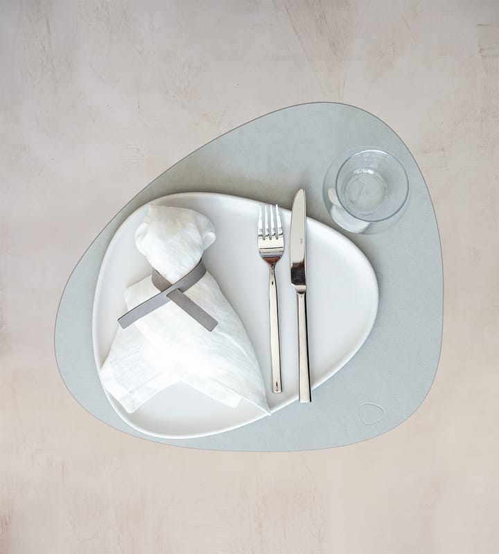 Nupo placemat curve L, metallic (stone grey) LIND DNA