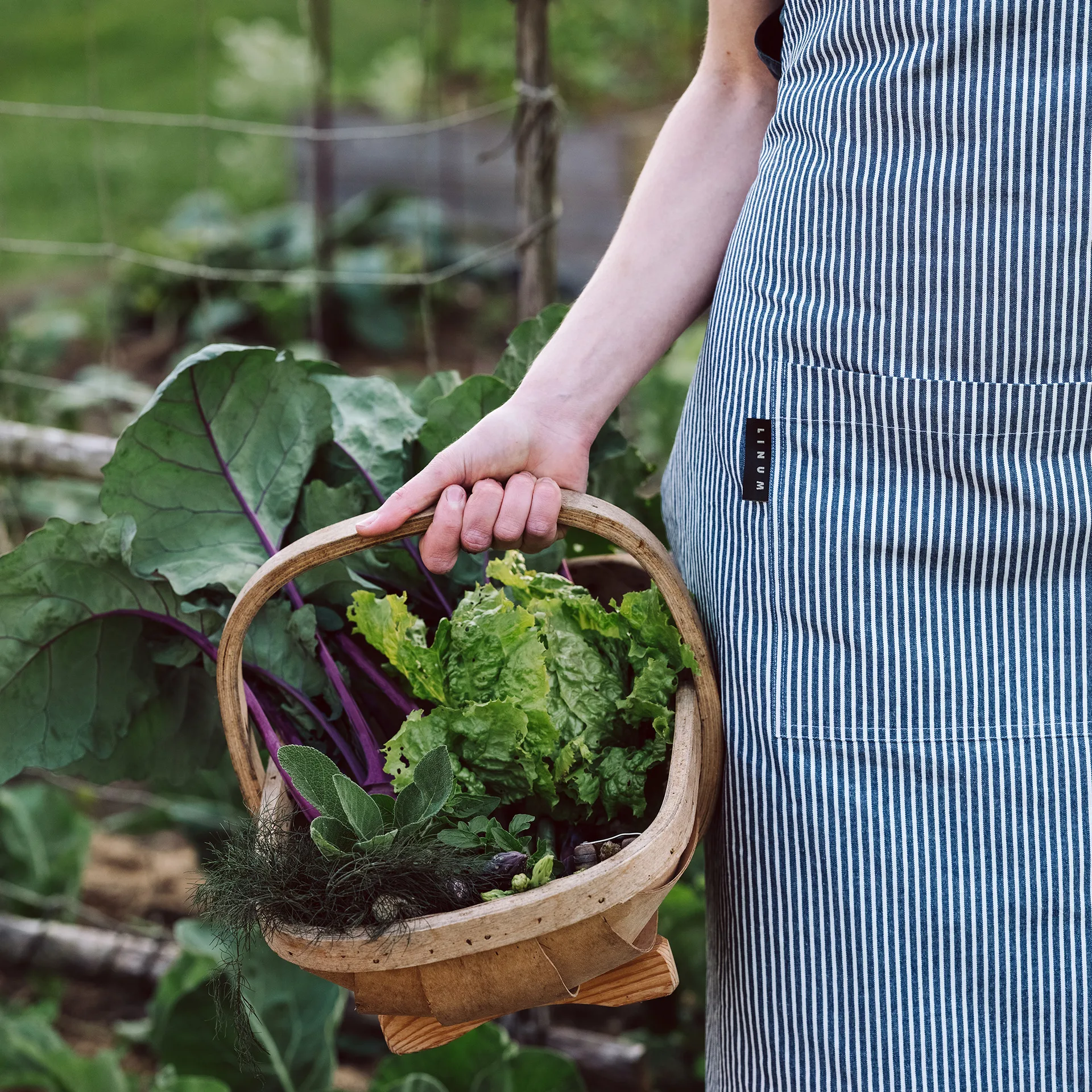 Emma apron, Indigo blue Linum