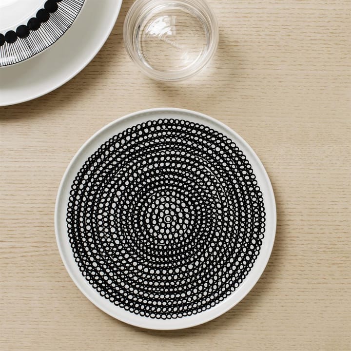 Räsymatto plate Ø 20 cm, black-white, small dots Marimekko