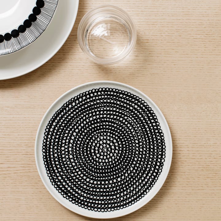 Räsymatto plate, black white Marimekko