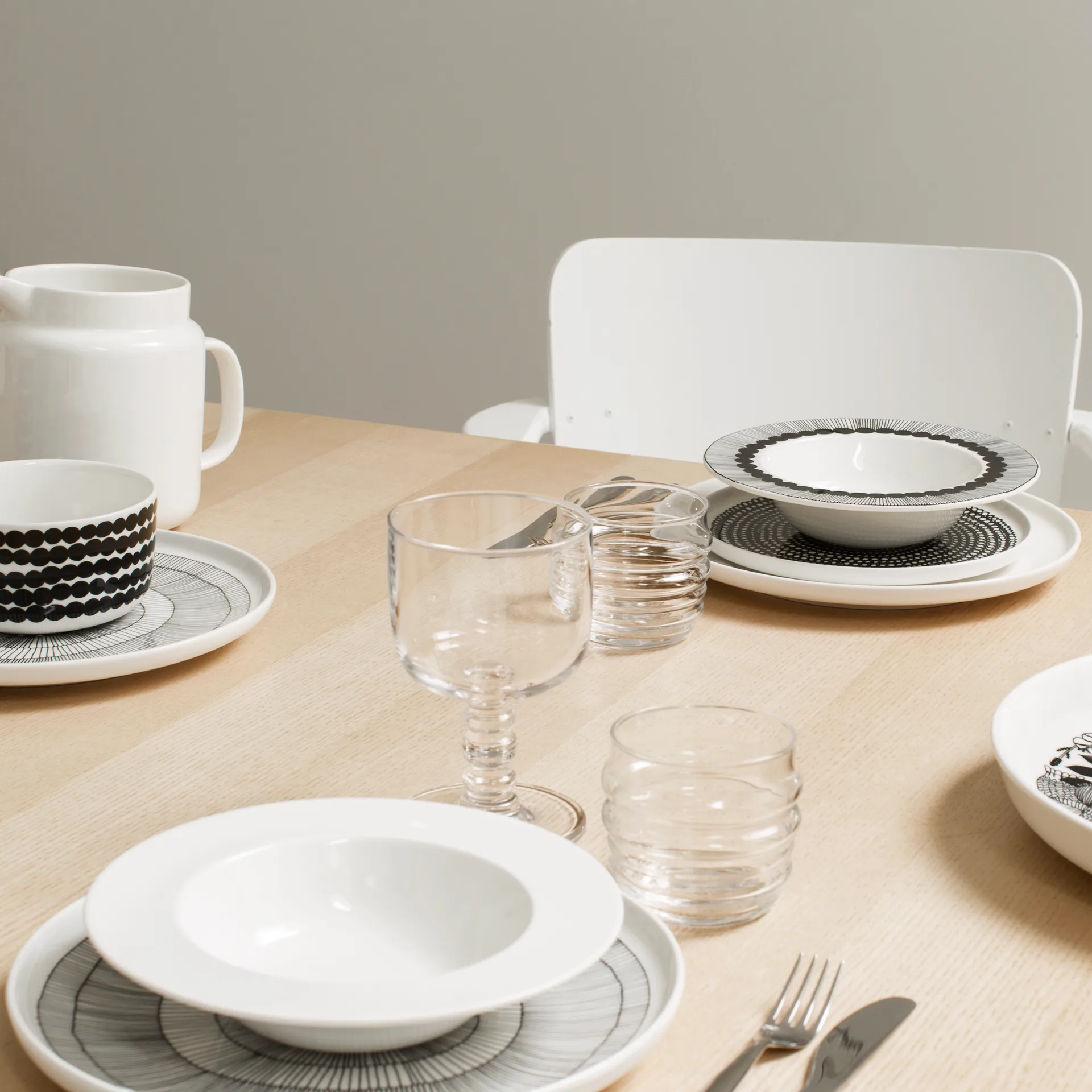 Siirtolapuutarha deep plate Ø 20 cm 4-pack black,  Marimekko