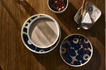Unikko plate Ø25 cm - White-dark blue - Marimekko