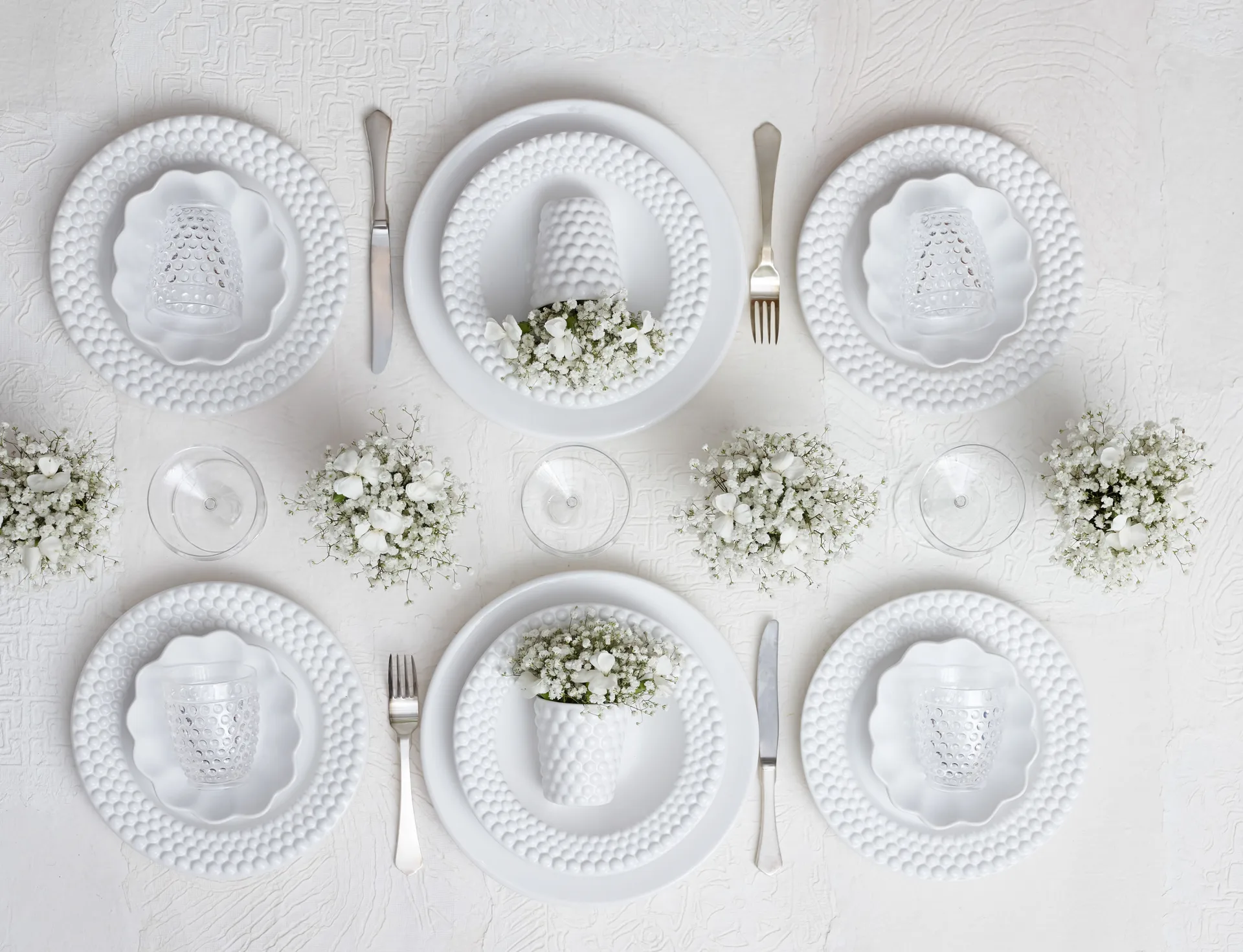 Bubbles plate 28 cm, White Mateus