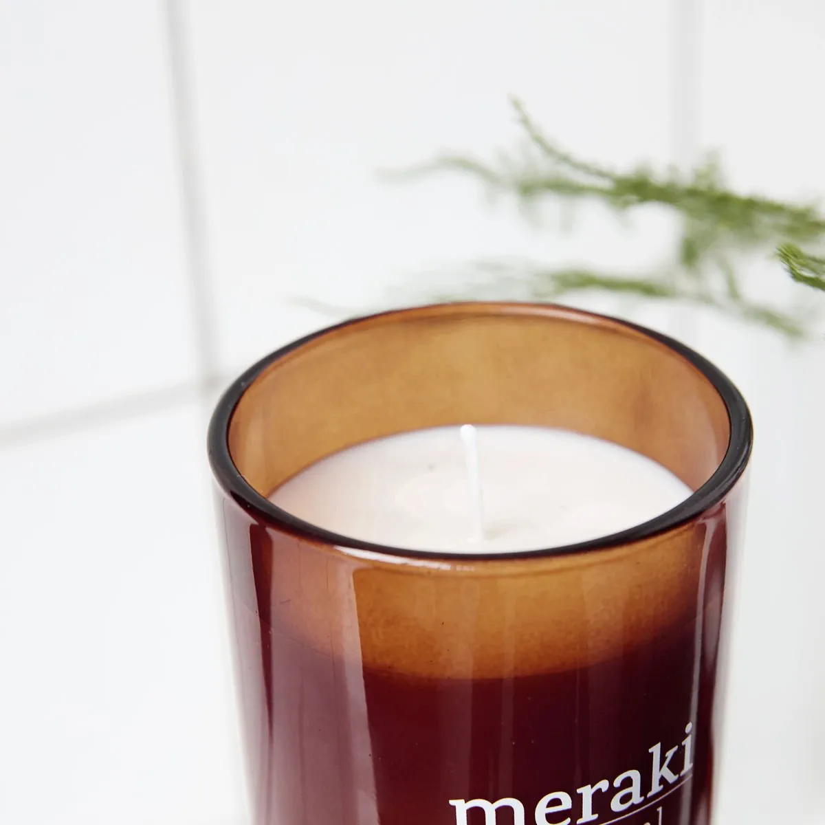 Meraki scented candle brown glass 12 hours, nordic pine Meraki