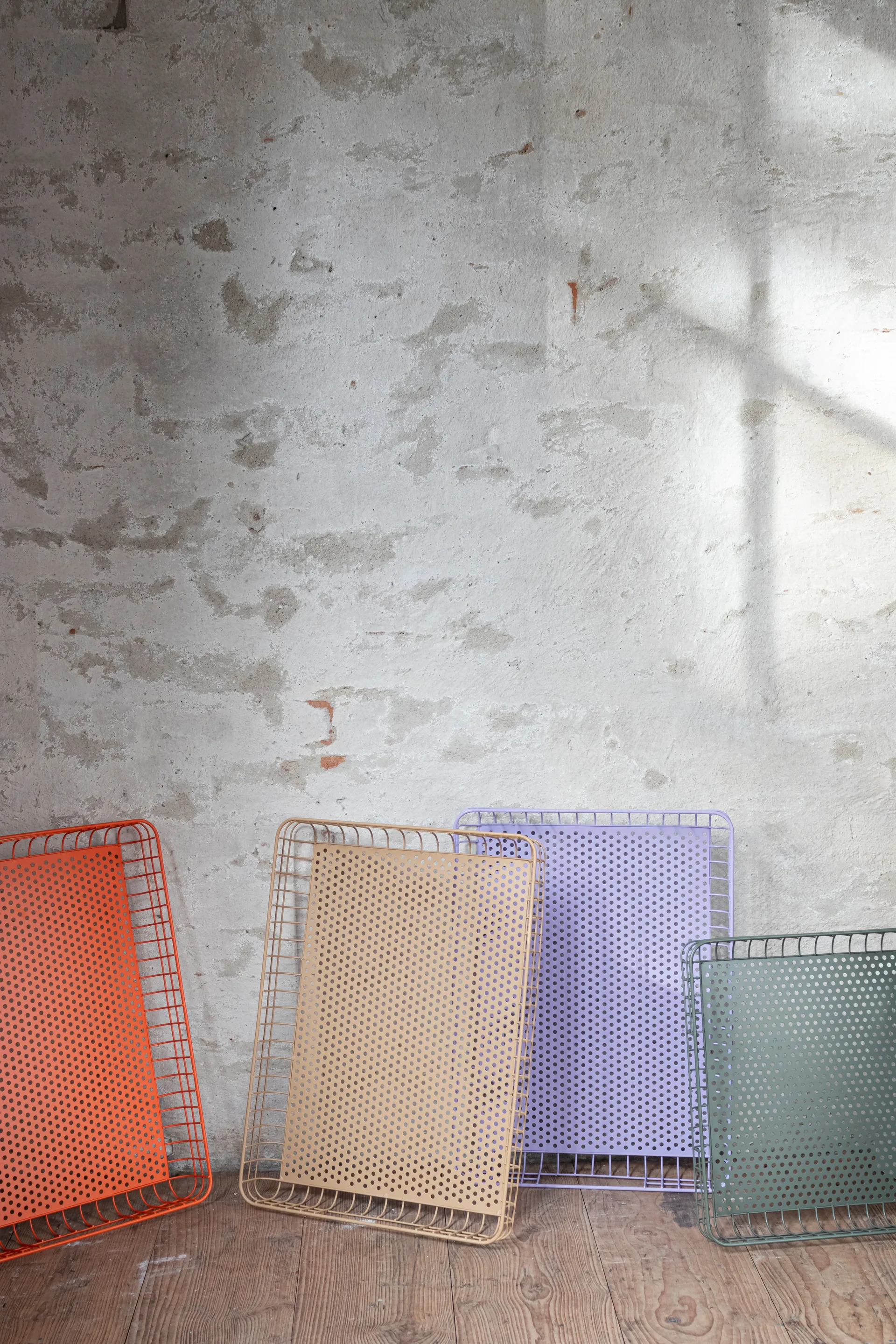 Lift serving tray 33.5x45.5 cm, Lilac Mette Ditmer