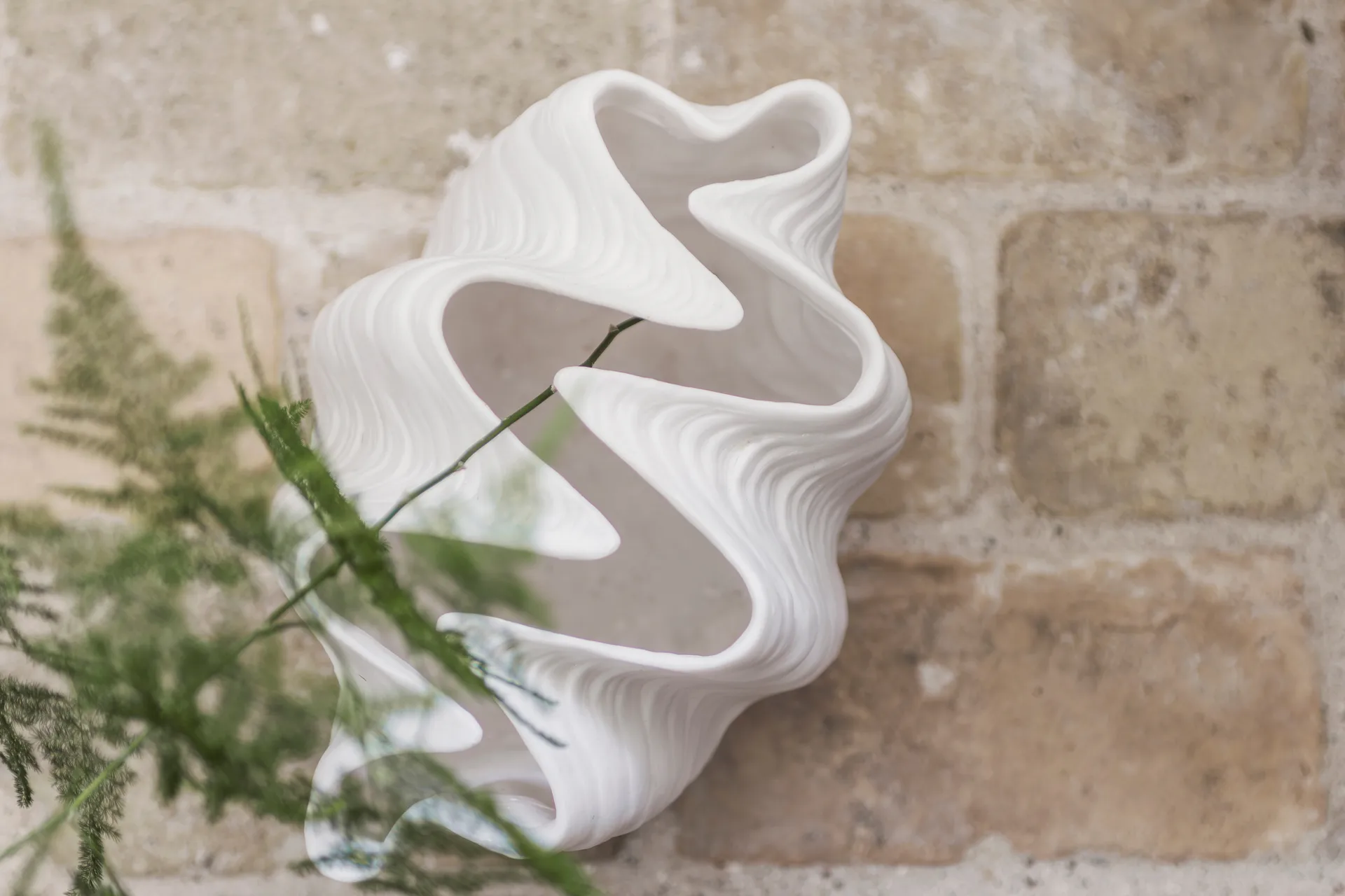 Shell vase, Small, 22 cm, white Mette Ditmer