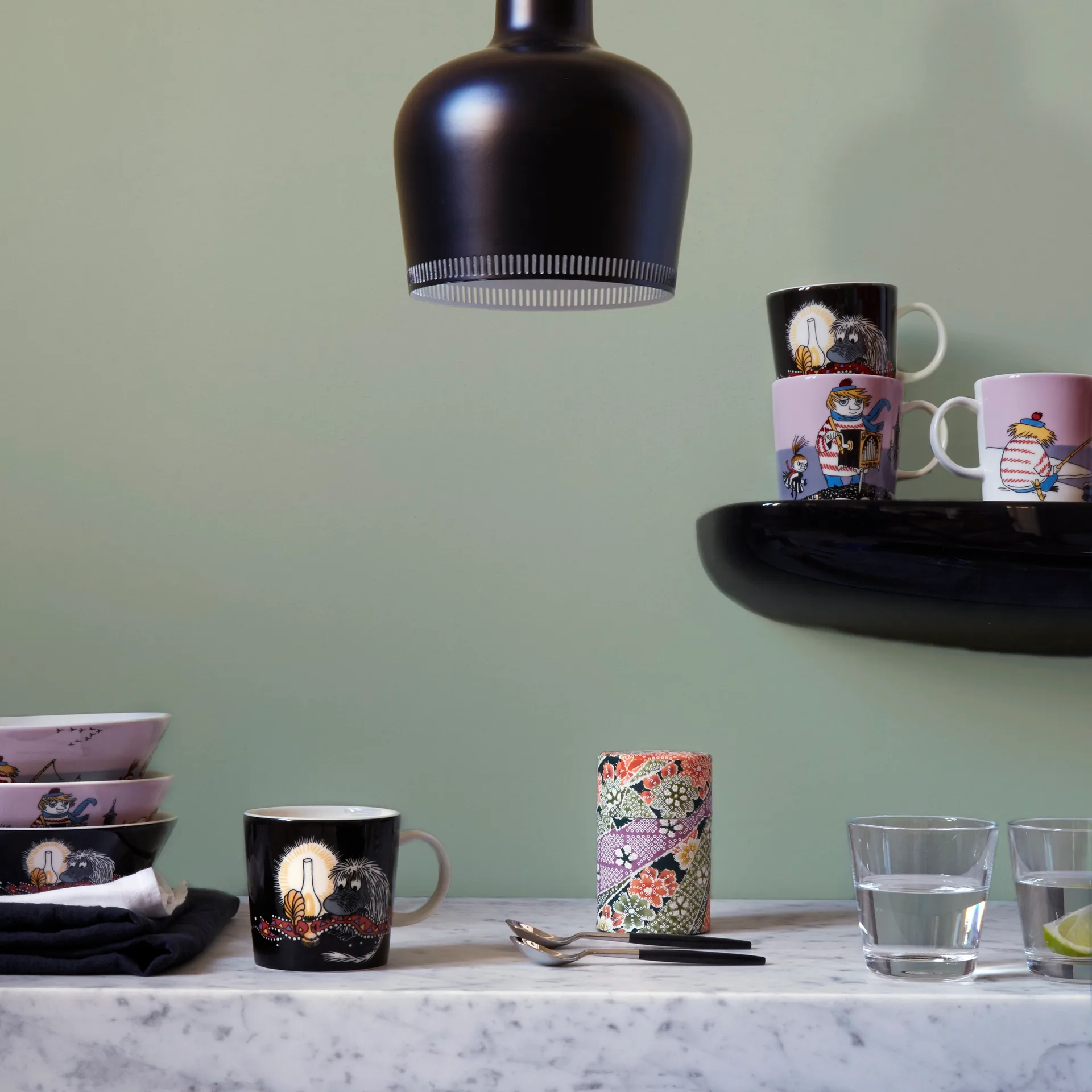 Ancestor Moomin bowl, black Moomin Arabia