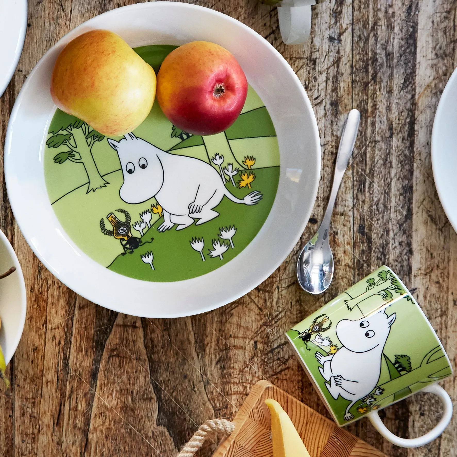 Moomintroll Moomin mug, Grass green Moomin Arabia