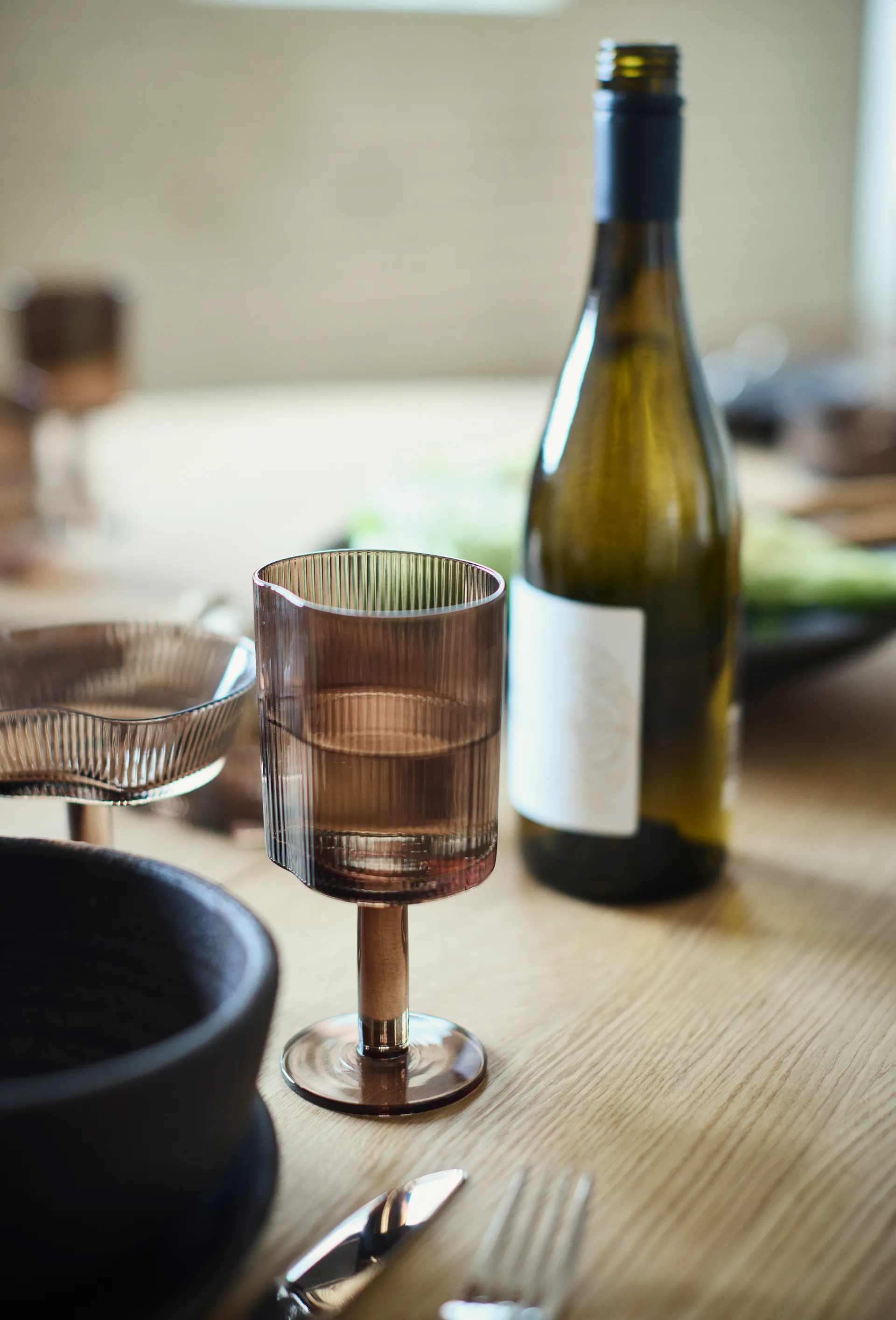 Ripe red wine glass 29,5 cl, Smoked brown MUUBS