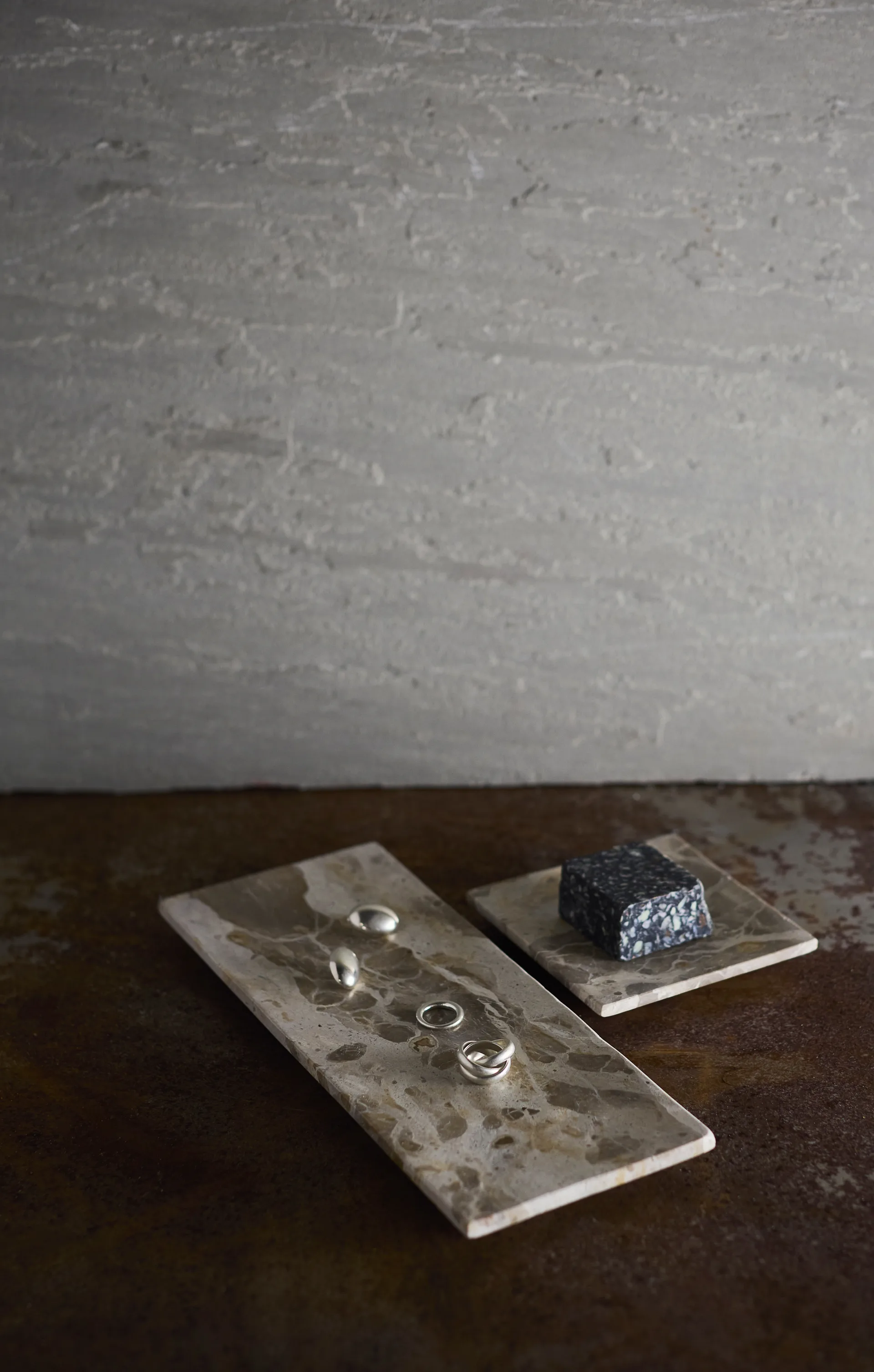 White decorative tray, Seashell, 30x12 cm MUUBS