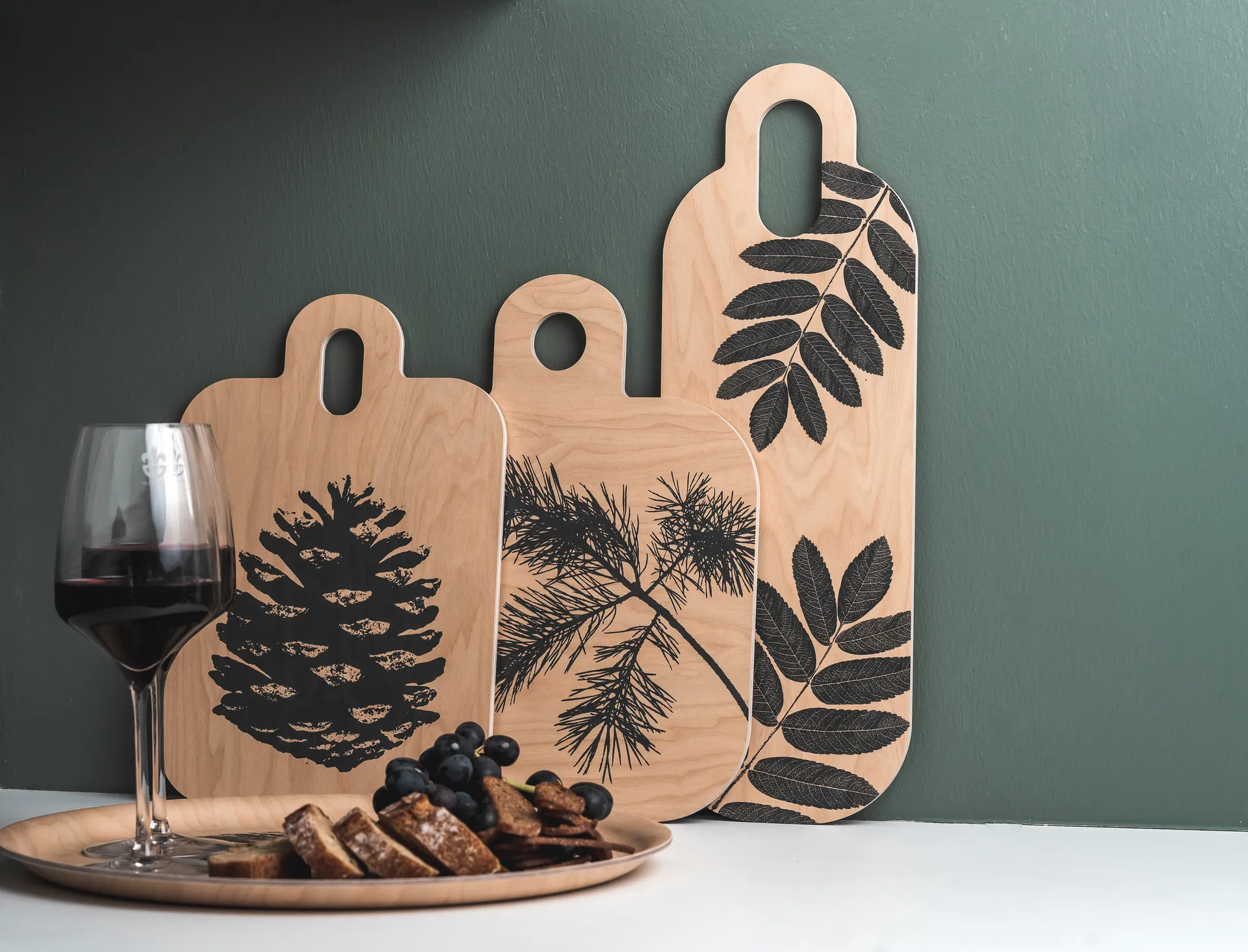 Forest cutting board 25x32 cm, Natural-black Muurla