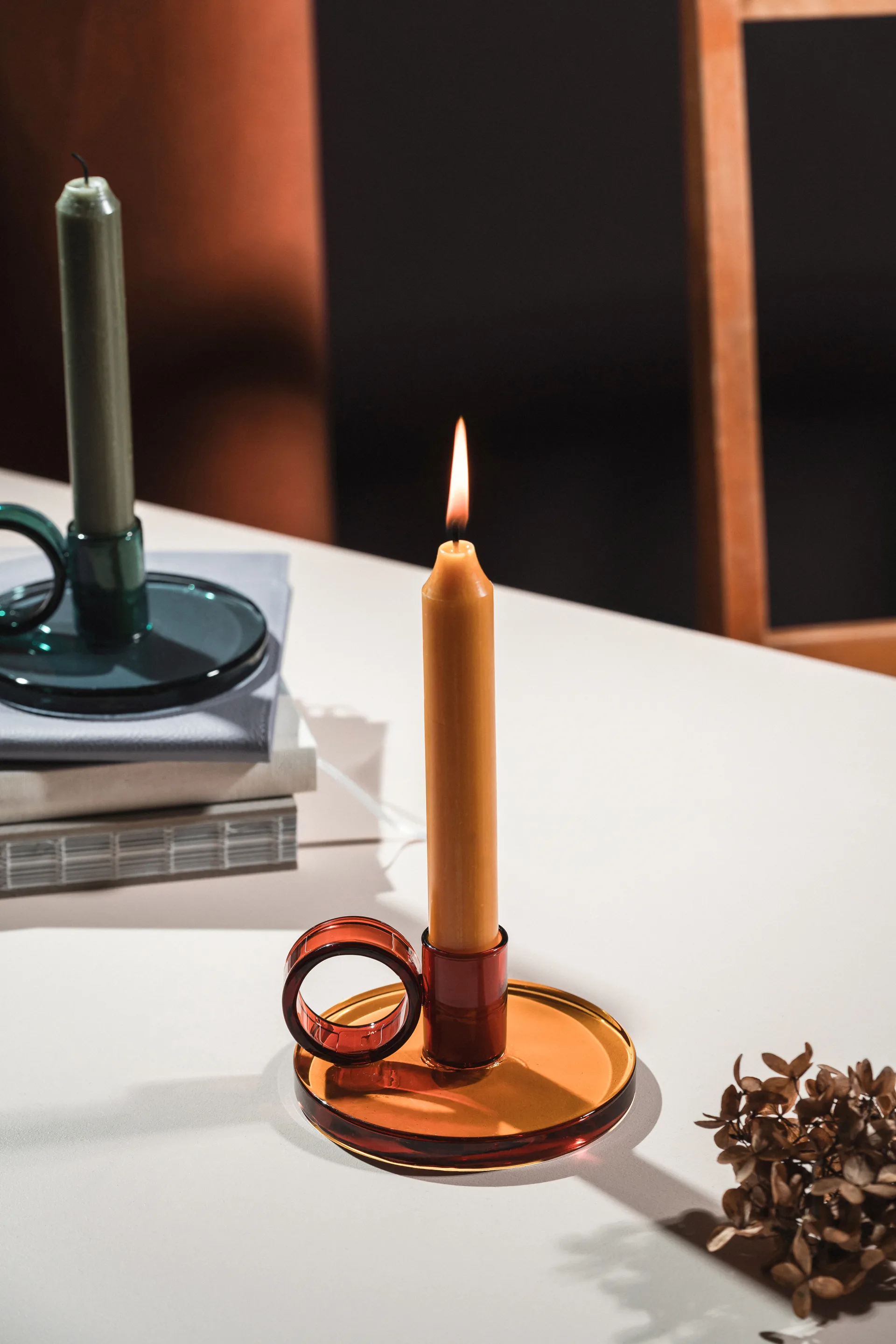 Loop candle holder Ø11 cm, Amber Muurla