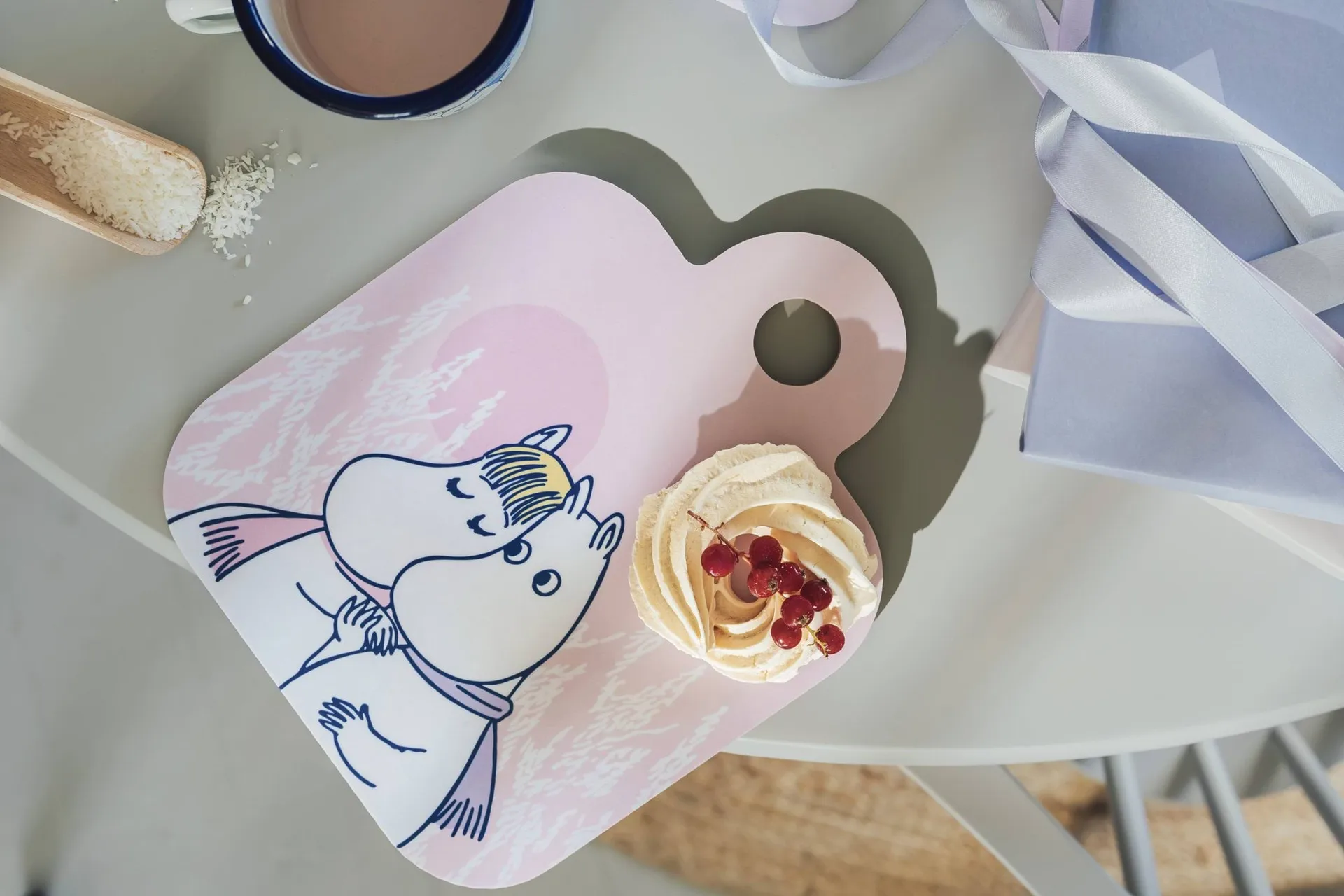 Moomin Chop & Serve cutting board 20x25 cm, Frosty Day Muurla