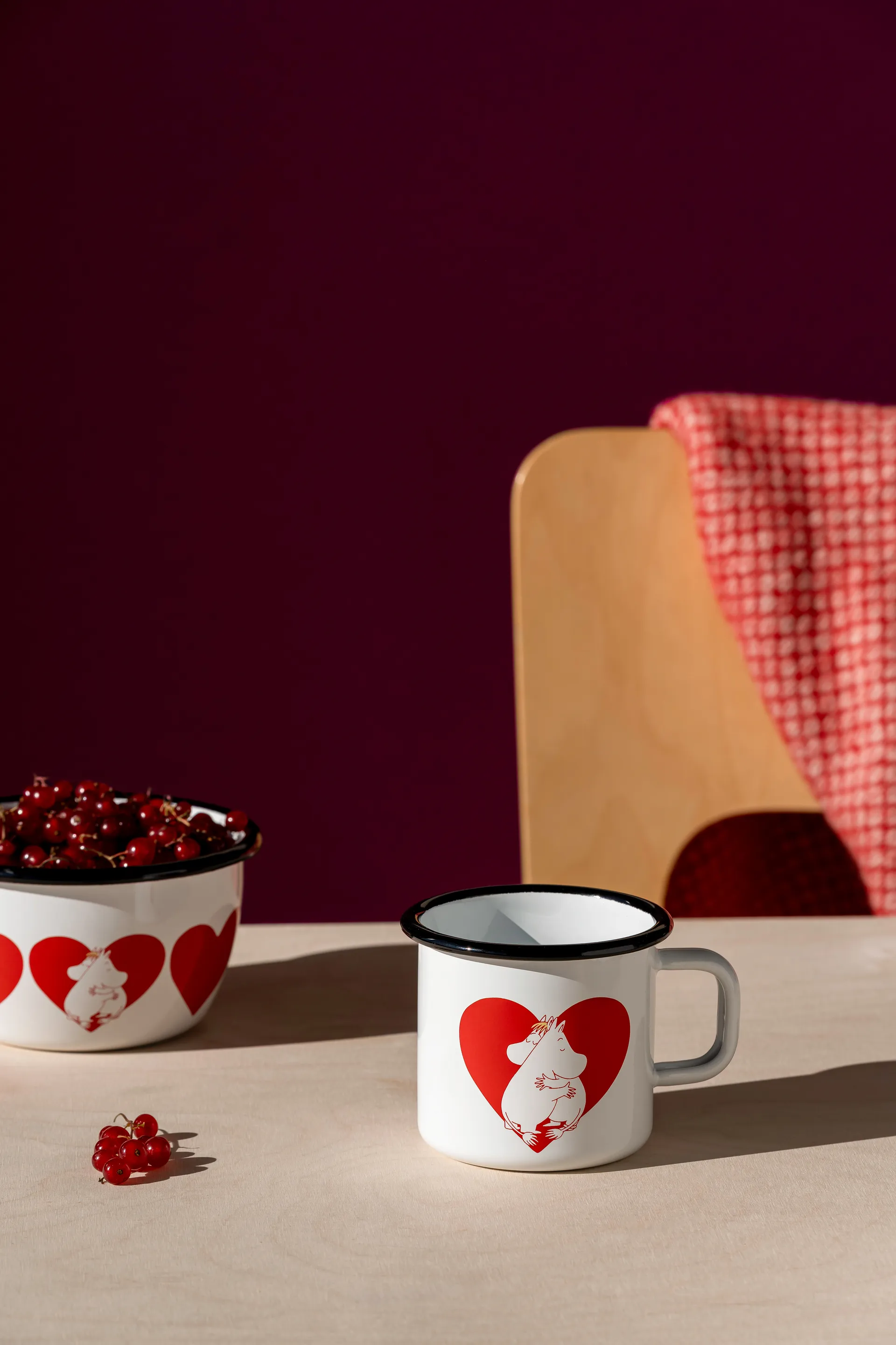 Moomin enamel mug 37 cl, Heart Muurla