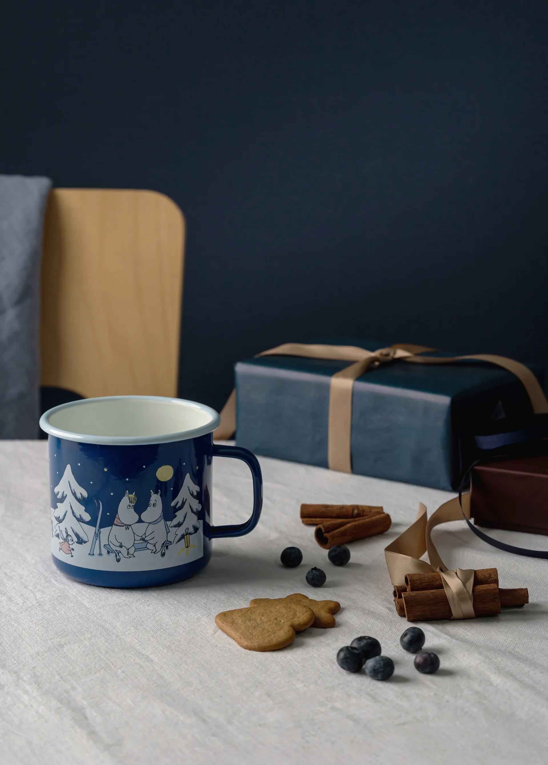 Moomin enamel mug 80 cl, Starry night Muurla