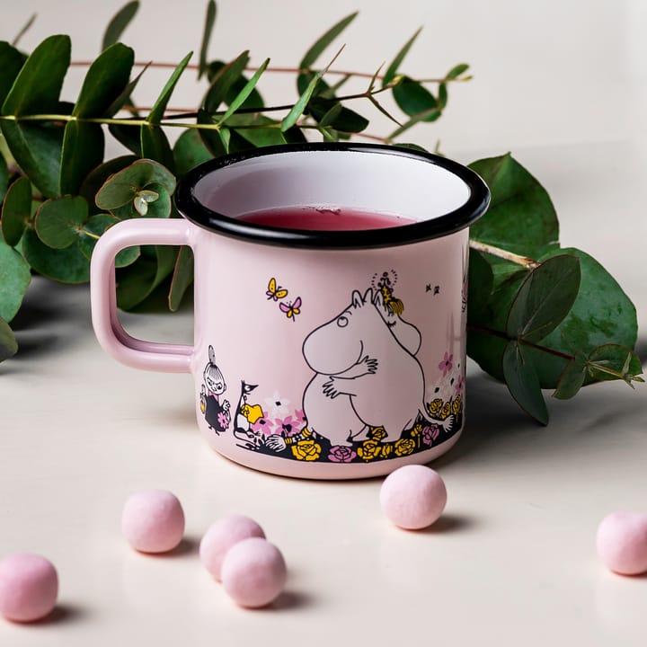 Moomin enamel mug hugs 37 cl, Rosa Muurla