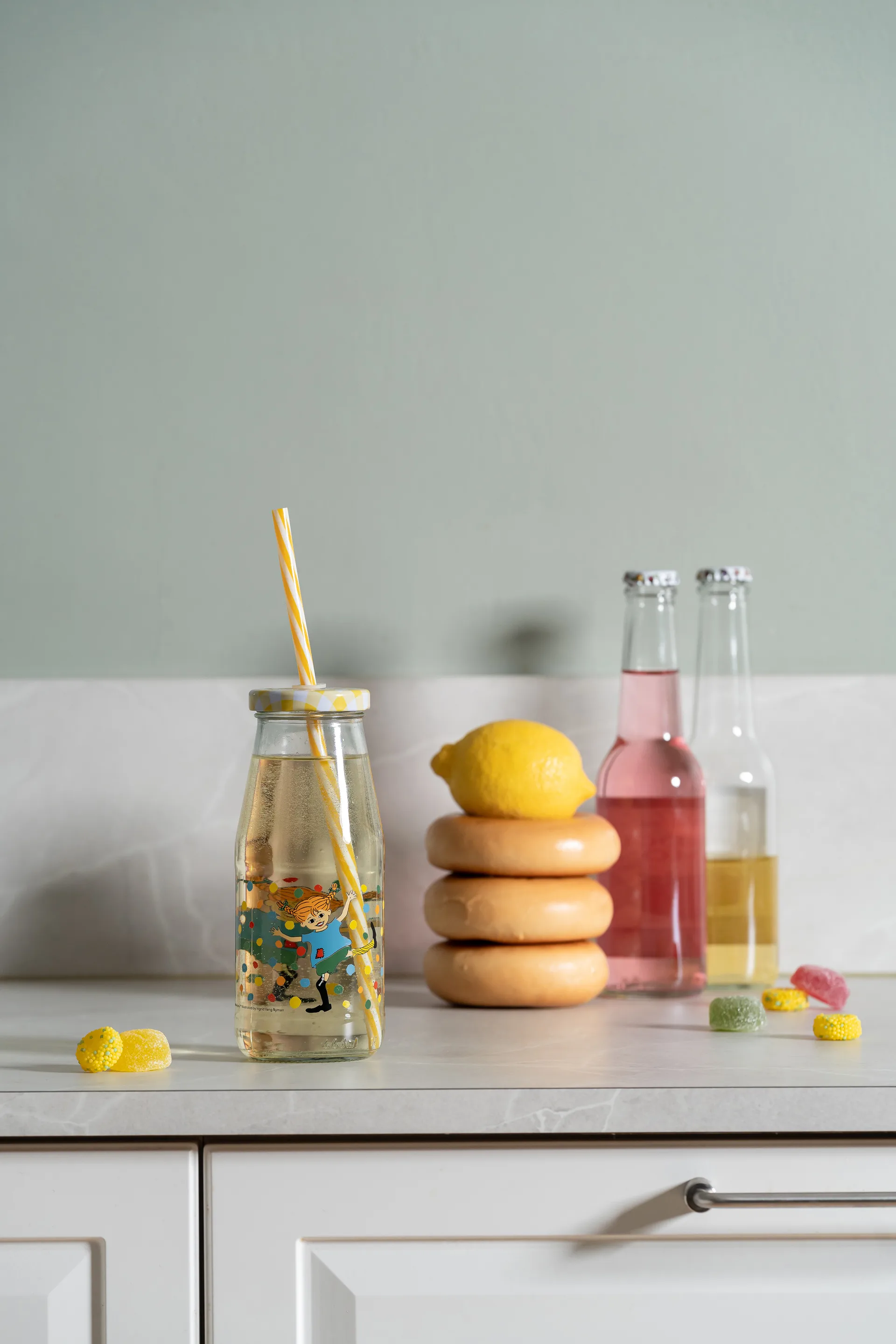 Pippi bottle with lid and straw 4.5 dl, Boing-boing Muurla